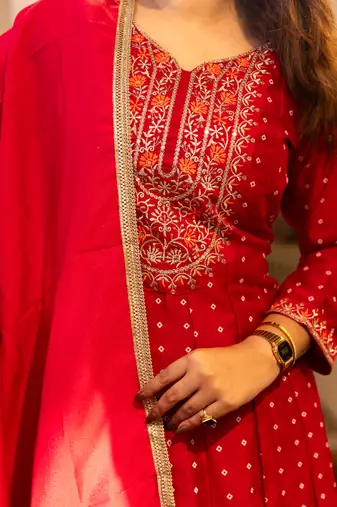 Red women kurta pant dupatta set
