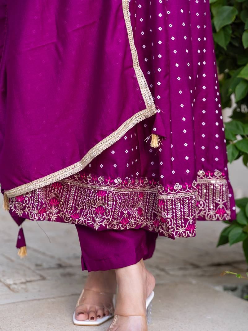 Purple women kurta pant dupatta set