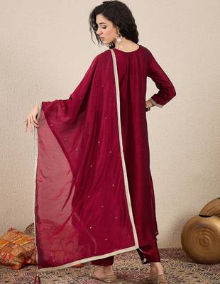 Maroon women kurta pant dupatta set 2