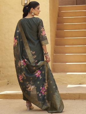 Green women kurta pant dupatta set 2