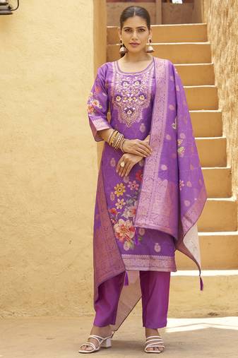 Purple women kurta pant dupatta set