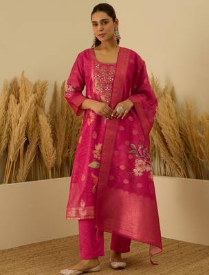 Pink women kurta pant dupatta set 1