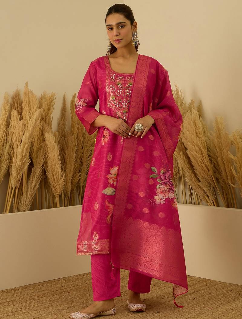 Pink women kurta pant dupatta set