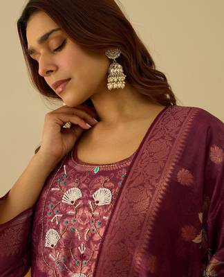 Maroon women kurta pant dupatta set 3