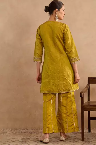 Green embroidered raw silk kurta set