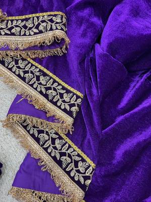 Purple Velvet Zari Dori Thread Embroidery Work with Fancy Fark Border Saree 6