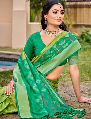 l green silk saree with blouse piece 2