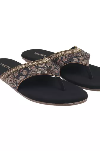 Elegant embroidered slide sandal – comfort meets festive glam