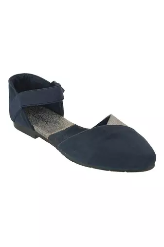 Modern flat close-toe everyday sandal (1266)