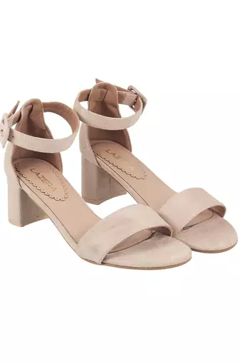 Refined medium heel casual sandal