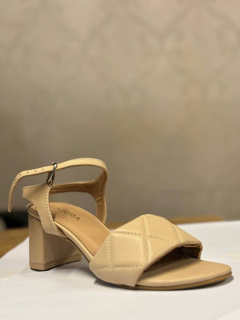 Refined medium heel casual sandal