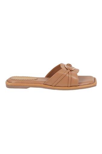Effortless flat everyday casual chappal