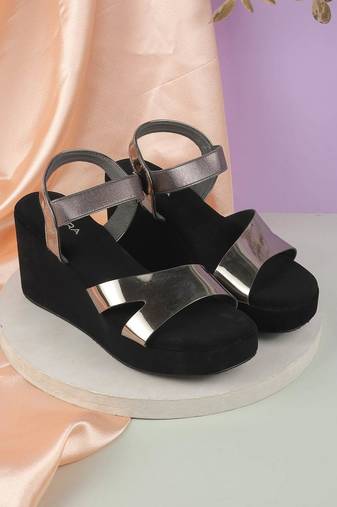 Lazera metallic wedge sandals