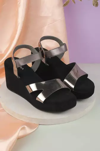 Lazera metallic wedge sandals