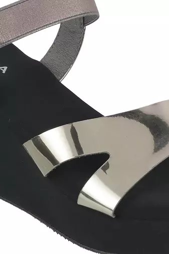 Lazera metallic wedge sandals