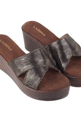 Women's metallic cross-strap wedge sandals