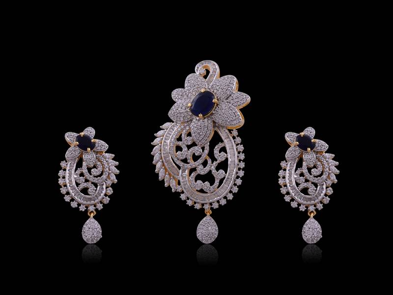 Beautiful Zirkon Stone Studded Pendant Sets