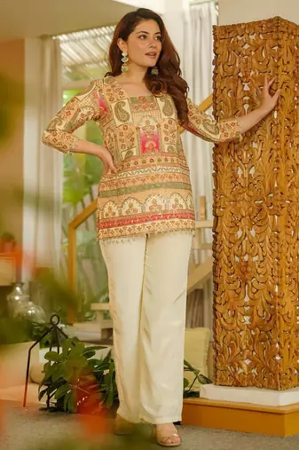 Women's silk traditional motiff printed short kurta palazzo set