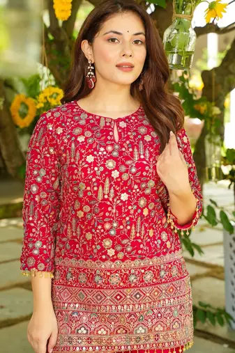 Women's silk traditional motiff embroidered short kurta palazzo set