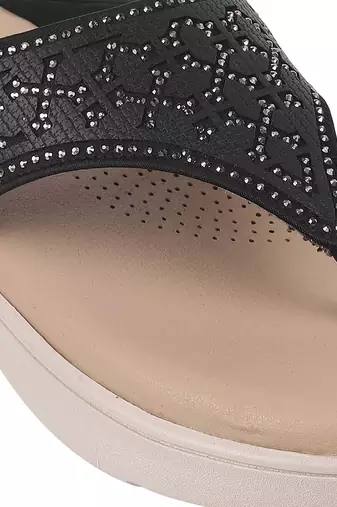 Dazzle flat party chappal