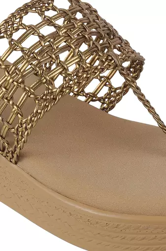 Lazera women's woven wedge chappals (1509)