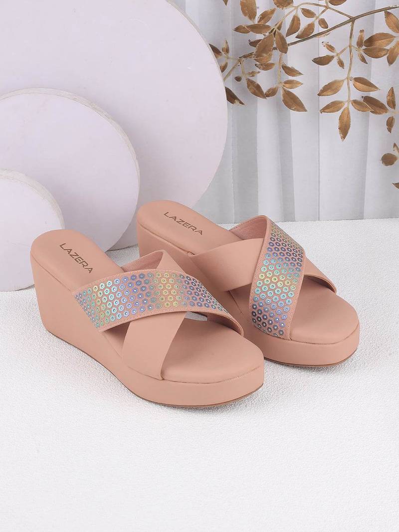 Women's holographic strap wedge sandals