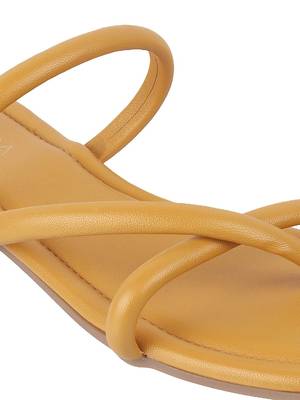 Women's strappy flat sandals 5
