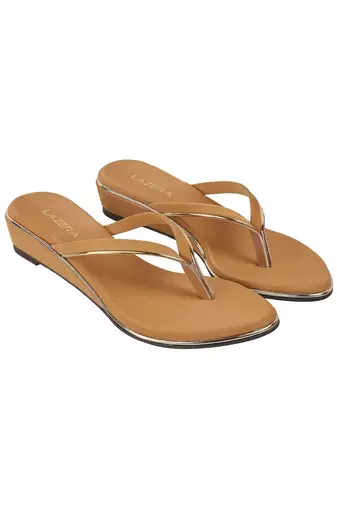 Lazera elegant flip-flops