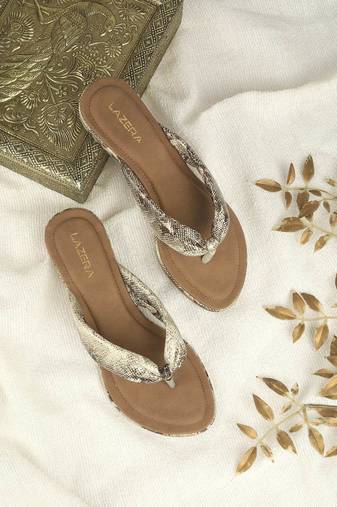 Lazera textured wedge flip-flops