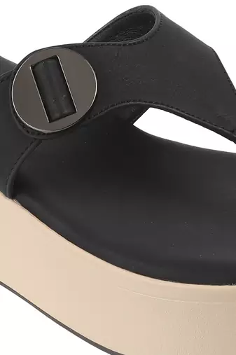 Chunky platform toe-ring sandals     effortless height, everyday comfort (1589)