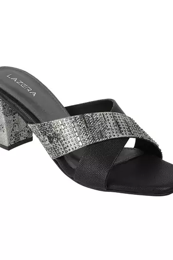 Black cross-strap block heel sandals with embellished detailing (1593)
