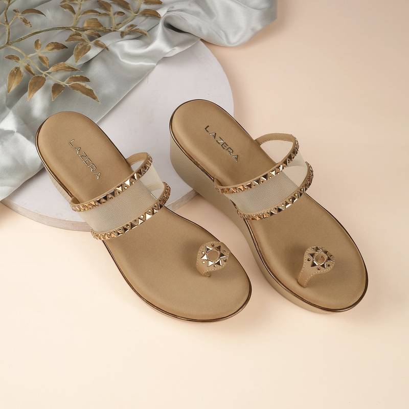 Lazera women’s transparent strap wedge toe ring sandals (1594)