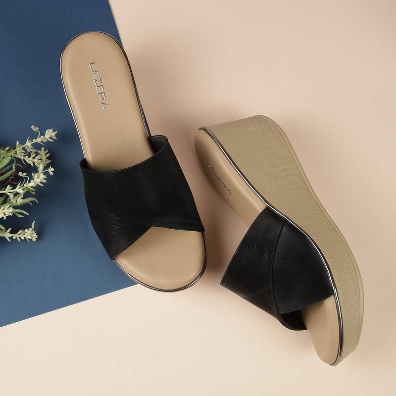 Lazera women’s criss-cross wedge slide sandals (1595)