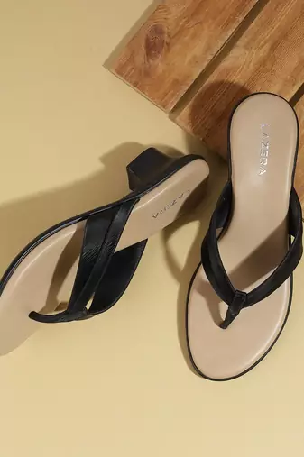Lazera basics chappal for women (1597)