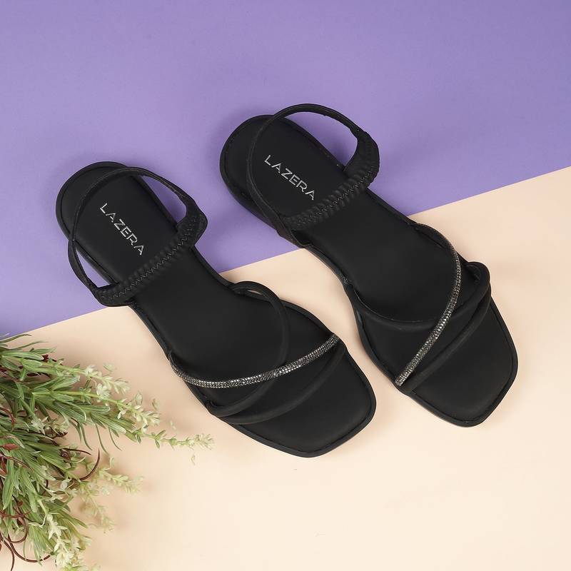 Lazera women’s strappy flat sandals (1608)