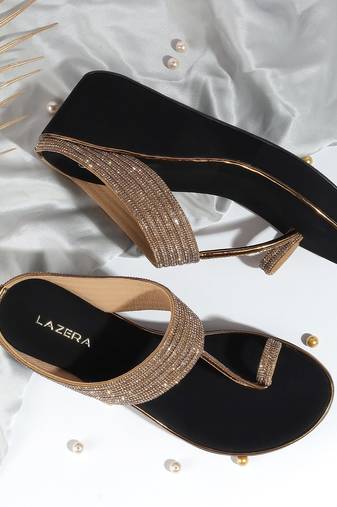 Antique gold embellished wedge sandals with toe ring design (1614)