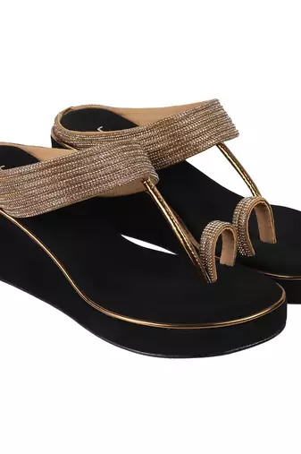Antique gold embellished wedge sandals with toe ring design (1614)