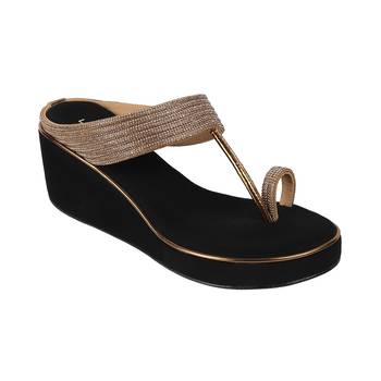 Antique gold embellished wedge sandals with toe ring design (1614) 5