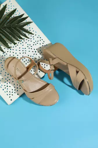 Lazera women’s platform wedge sandals with ankle strap (1620)