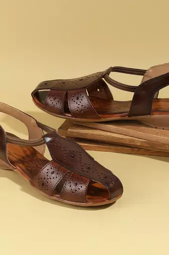 Tan daily wear sandals for women (1621)