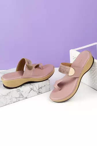 Lazera women’s stylish wedge thong sandals (1634)