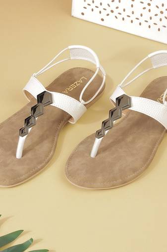 Indo-western toe-ring slip-on sandals for women