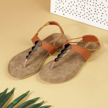 Indo-western toe-ring slip-on sandals for women 2