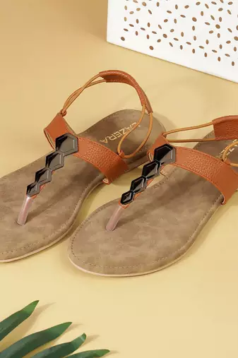 Indo-western toe-ring slip-on sandals for women