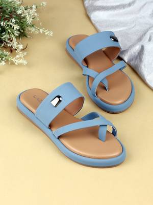 Women   s flat toe-loop sandals 2