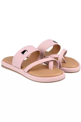 Women   s flat toe-loop sandals