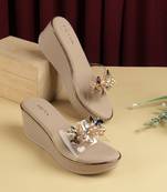 Women’s embellished wedge heel sandals (1651)