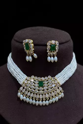 Traditional handcrafted kundan pearl choker Necklace :: set | gold-plated ethnic bridal jewelry