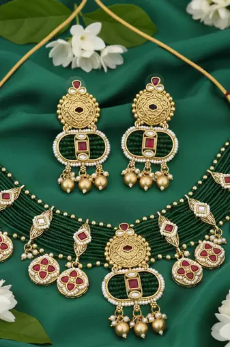 Stunning emerald green polki Necklace :: earring set gold plated ethnic indian jewelry