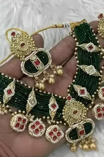 Stunning emerald green polki Necklace :: earring set gold plated ethnic indian jewelry